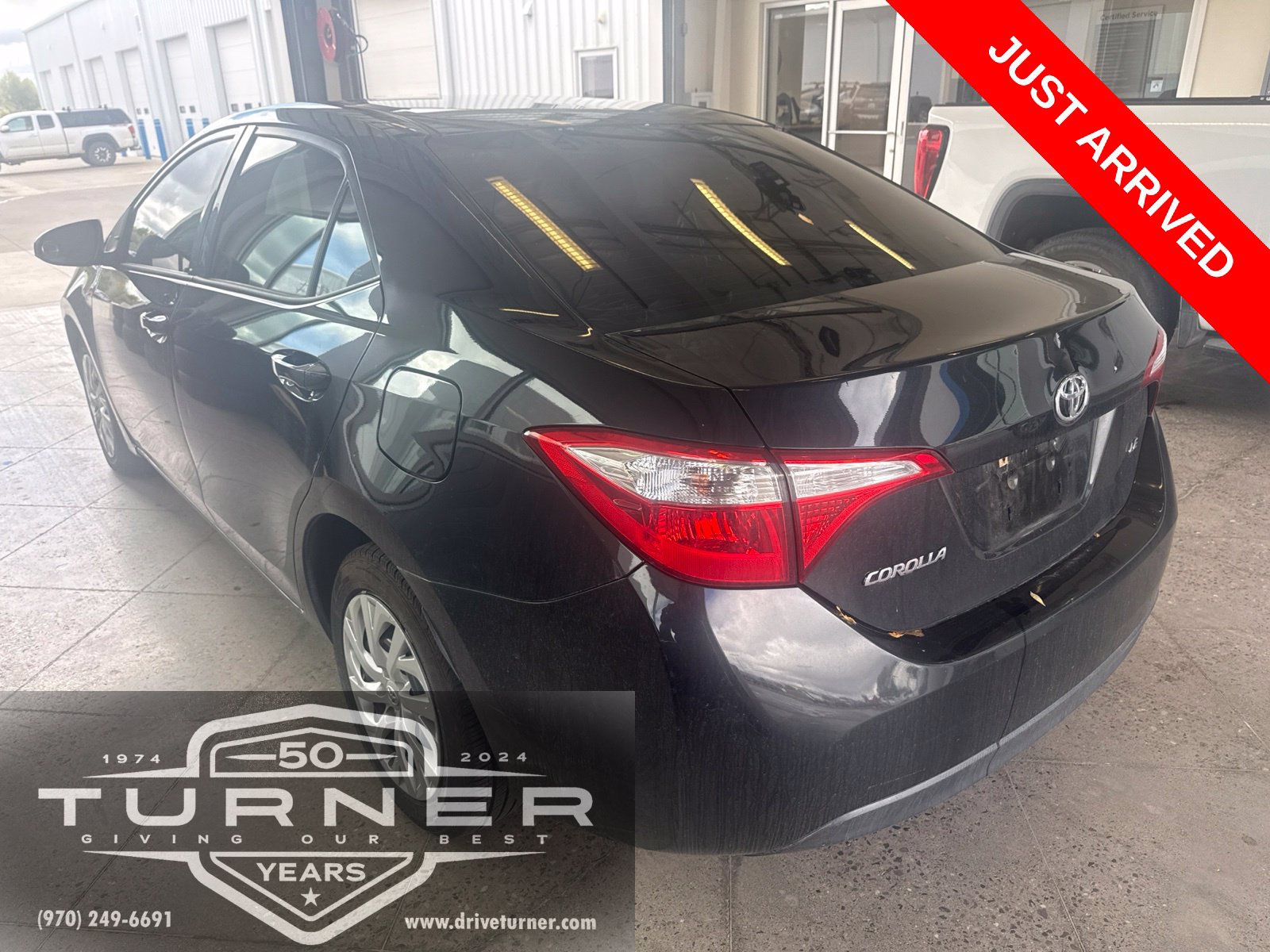 Used 2016 Toyota Corolla LE FWD image 3