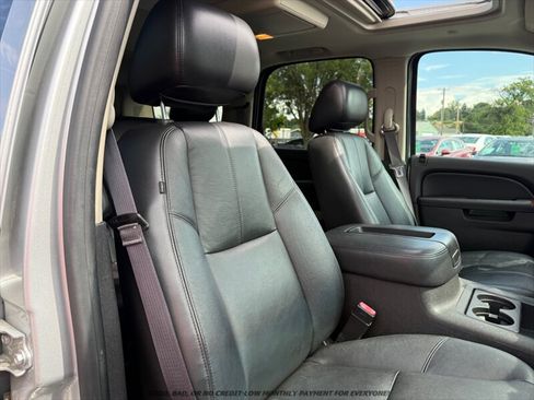 Used 2013 Chevrolet Tahoe LT w/ Luxury Package AWD/4WD image 21