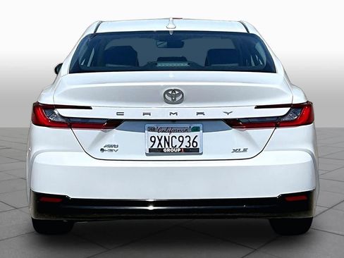 Certified 2026 Toyota Camry XLE AWD/4WD image 4