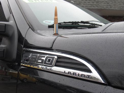 Used 2015 Ford F350 Lariat w/ Chrome Package image 7