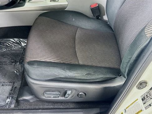 Used 2013 Toyota 4Runner SR5 image 17