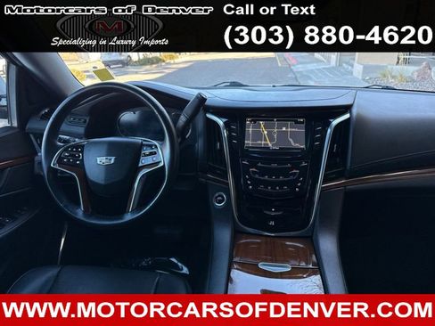 Used 2017 Cadillac Escalade Luxury image 8