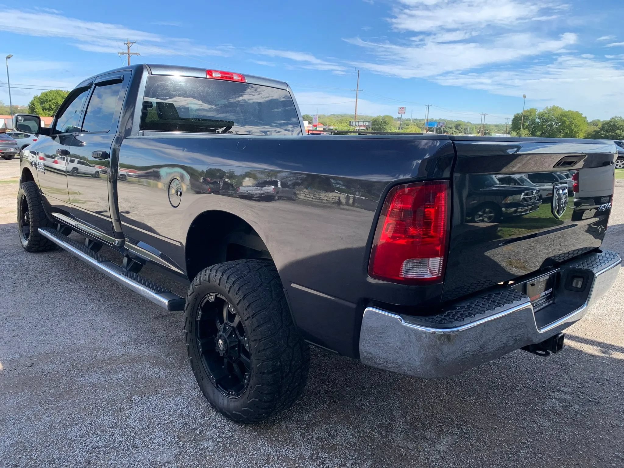 Used 2013 RAM 2500 Tradesman w/ Chrome Appearance Group AWD/4WD image 5