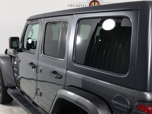 Used 2022 Jeep Wrangler Unlimited Sahara w/ Cold Weather Group image 44