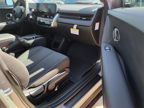 New 2026 Hyundai Ioniq 5 SE image 6