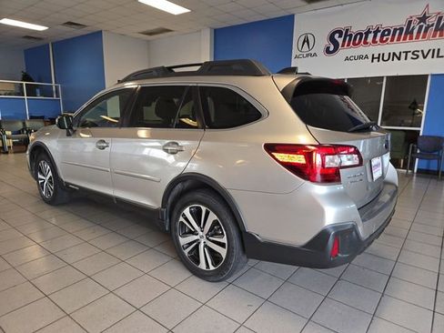Used 2019 Subaru Outback 2.5i Limited image 6