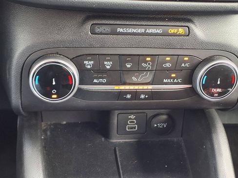 Used 2025 Ford Escape ST-Line AWD/4WD image 23