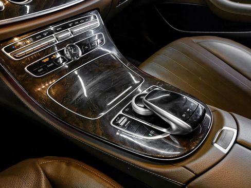 Used 2019 Mercedes-Benz E 450 4MATIC Sedan image 31
