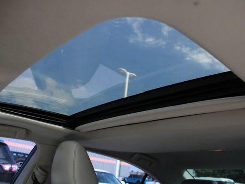 Used 2013 Lexus ES 350 w/ Luxury Pkg FWD image 5