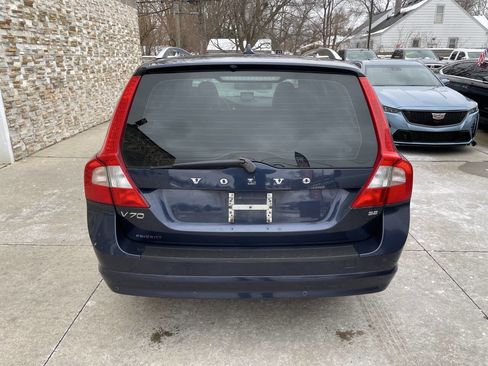 Used 2010 Volvo V70 image 9