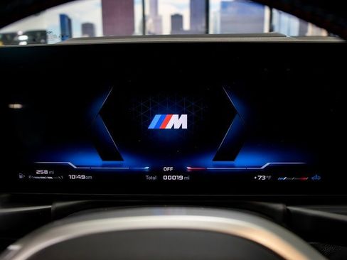 Used 2025 BMW M240i xDrive Coupe w/ Premium Package image 17