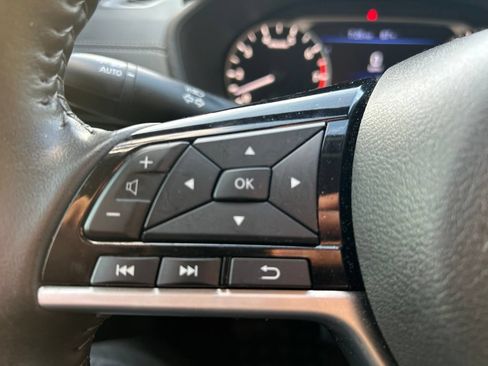 Used 2022 Nissan Altima 2.5 SV w/ SV Premium Package AWD/4WD image 18