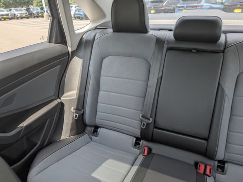Certified 2025 Volkswagen Jetta SE FWD image 12