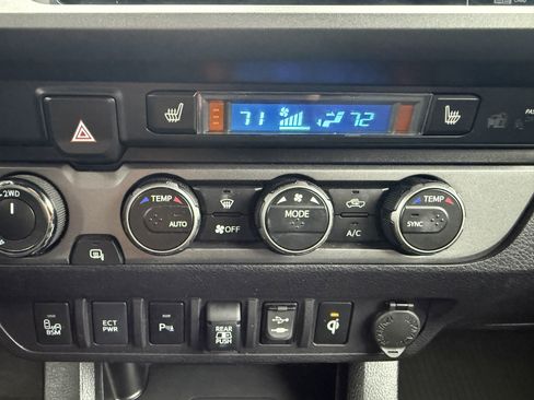 Used 2019 Toyota Tacoma TRD Sport w/ TRD Premium Sport Package image 27