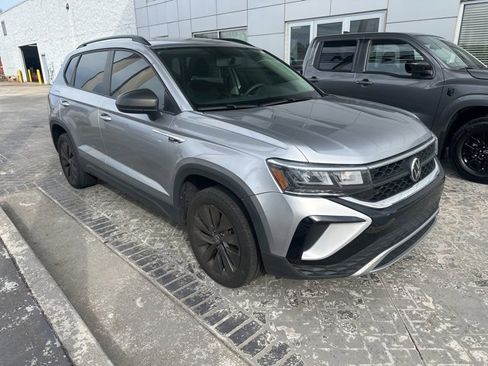 Used 2022 Volkswagen Taos S image 1