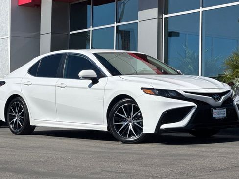 Certified 2023 Toyota Camry SE image 2