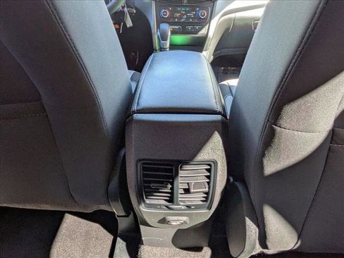 Used 2018 Ford Escape SE image 13