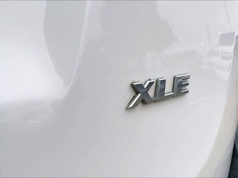 Used 2014 Toyota RAV4 XLE image 8