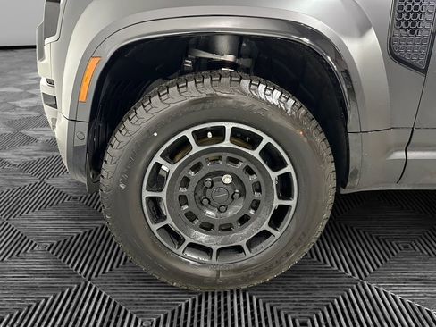 New 2026 Land Rover Defender 110 OCTA AWD/4WD image 14