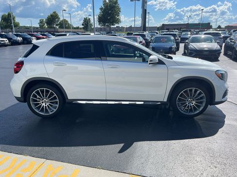 Used 2020 Mercedes-Benz GLA 250 4MATIC image 9