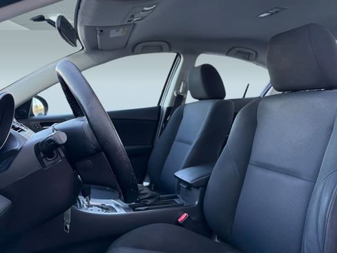 Used 2010 MAZDA MAZDA3 i Touring image 21
