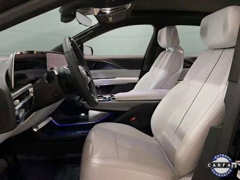 Used 2023 Cadillac Lyriq 2WD image 18