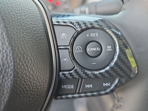 Used 2024 Toyota Corolla SE FWD image 17
