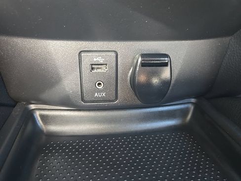 Used 2016 Nissan Rogue S w/ Appearance Package AWD/4WD image 18