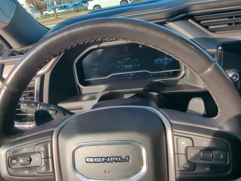 Used 2022 GMC Sierra 1500 Denali image 14