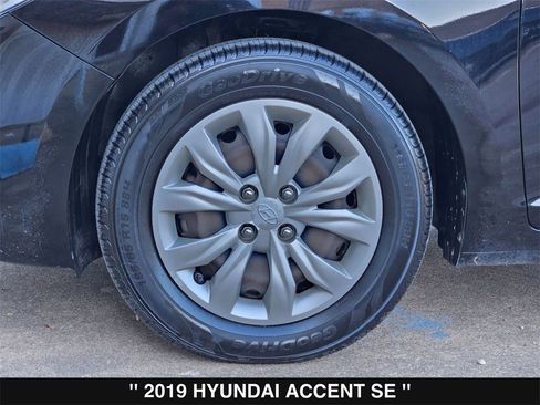 Used 2019 Hyundai Accent SE image 34