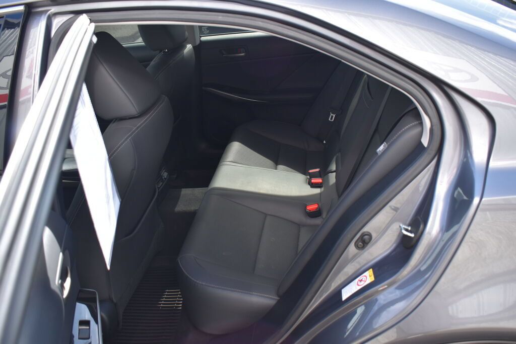 Used 2019 Lexus IS 300 AWD w/ Navigation Package image 20