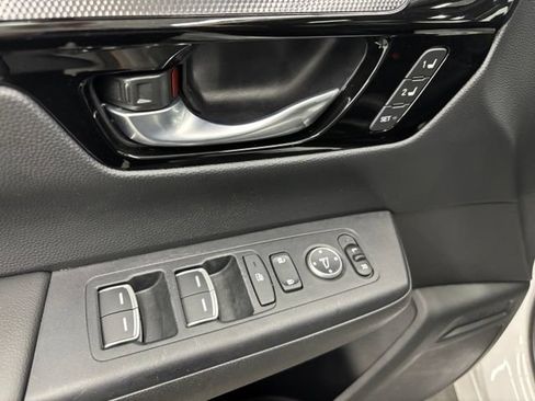 Used 2024 Honda CR-V EX-L image 16
