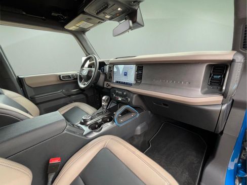 Used 2024 Ford Bronco Wildtrak image 37