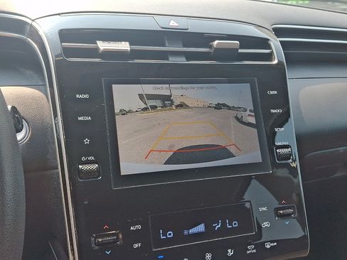 Certified 2024 Hyundai Tucson SEL AWD/4WD image 17