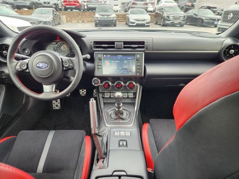 Used 2025 Subaru BRZ Limited image 8
