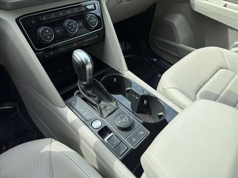 Used 2018 Volkswagen Atlas SEL Premium image 21