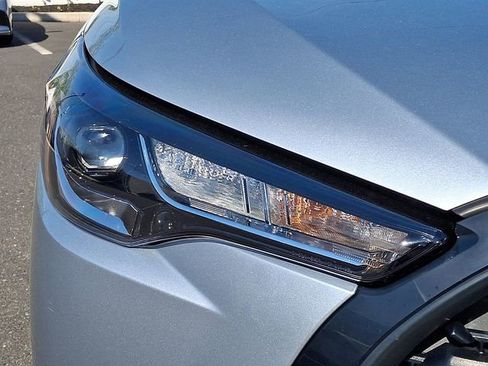 Certified 2024 Toyota Corolla Cross L image 9