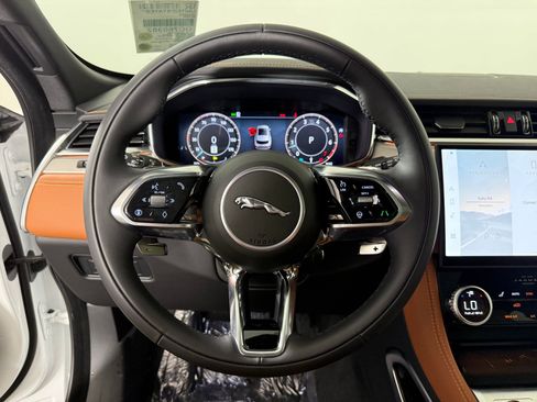 New 2026 Jaguar F-PACE R-Dynamic S image 16