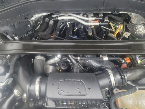 Used 2020 Ford Explorer ST image 30