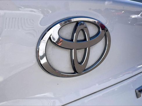 Used 2025 Toyota Camry LE image 6