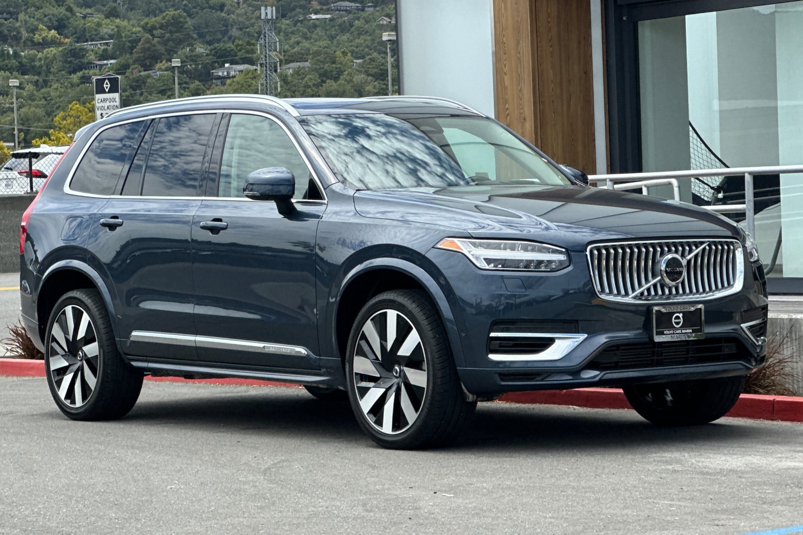 Used 2023 Volvo XC90 T8 Ultimate w/ Protection Package Premier AWD/4WD image 10