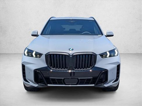 New 2026 BMW X5 xDrive40i w/ M Sport Package AWD/4WD image 5