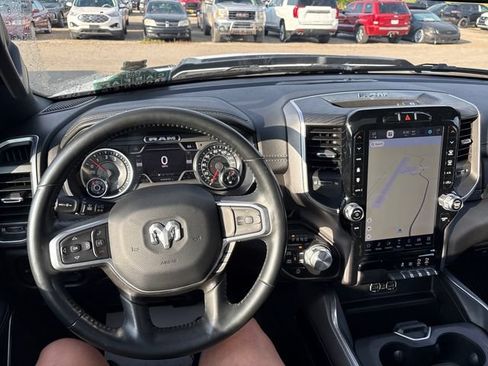 Used 2023 RAM 1500 Laramie AWD/4WD image 10