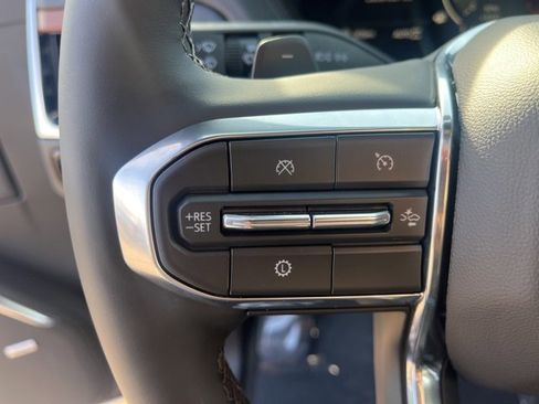 New 2026 GMC Yukon Denali w/ Sun & Power Step Package image 19