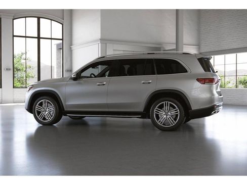 Used 2023 Mercedes-Benz GLS 450 4MATIC image 33