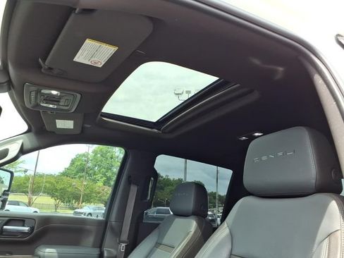 Used 2022 GMC Sierra 2500 Denali AWD/4WD image 19