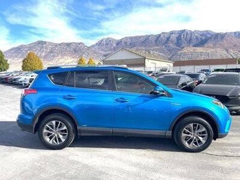 Used 2017 Toyota RAV4 LE Plus image 3