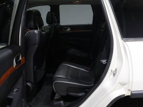 Used 2012 Jeep Grand Cherokee Overland AWD/4WD image 19