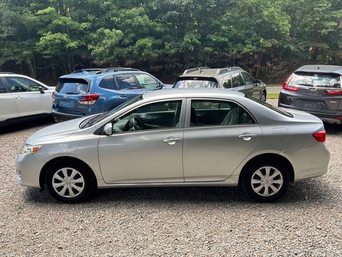 Used 2009 Toyota Corolla LE FWD image 1