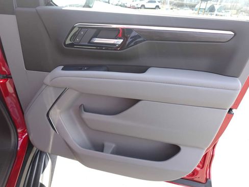 New 2026 Chevrolet Suburban LS image 26